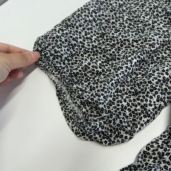 Slate &‎ Willow Dress Womens Small Black White Ditsy Floral Tie Front Midi - Picture 11 of 14